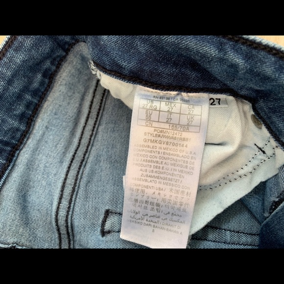Guess Jeans - Picture 6 of 8